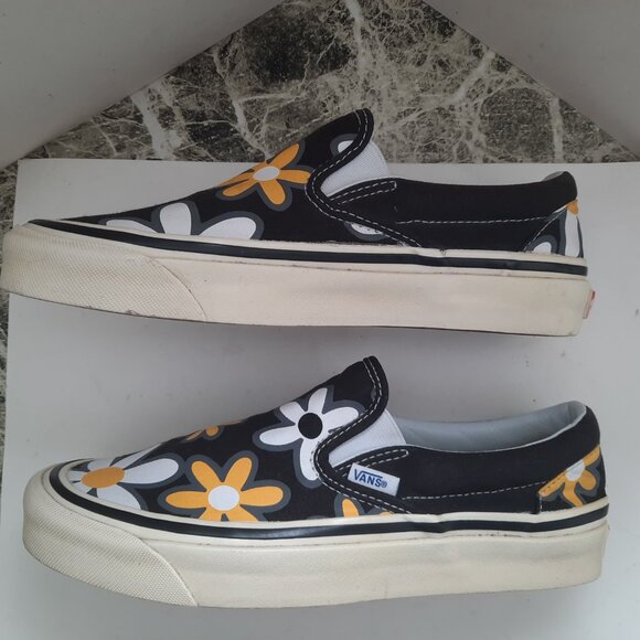 Vans Flower Print Slip on Sneakers Mens 7.0 Womens 8.5 excellent condition - Picture 3 of 8